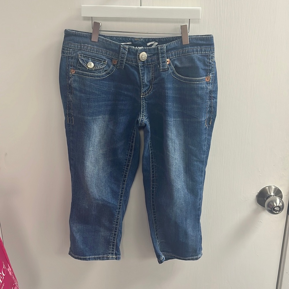 Seven 7 Women’s Blue Jean Capris (4063)